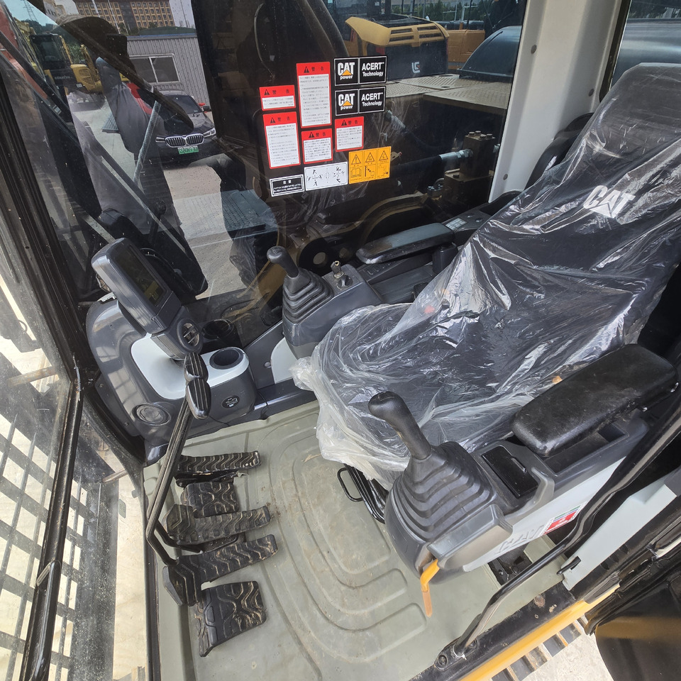 Excavator CATERPILLAR 330D: picture 11 Excavator CATERPILLAR 330D: picture 11