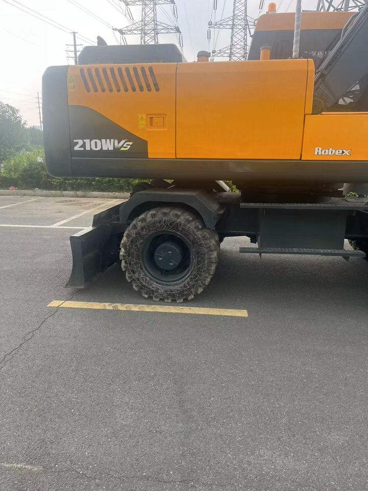 HYUNDAI R210W - Wheel excavator: picture 4 HYUNDAI R210W - Wheel excavator: picture 4