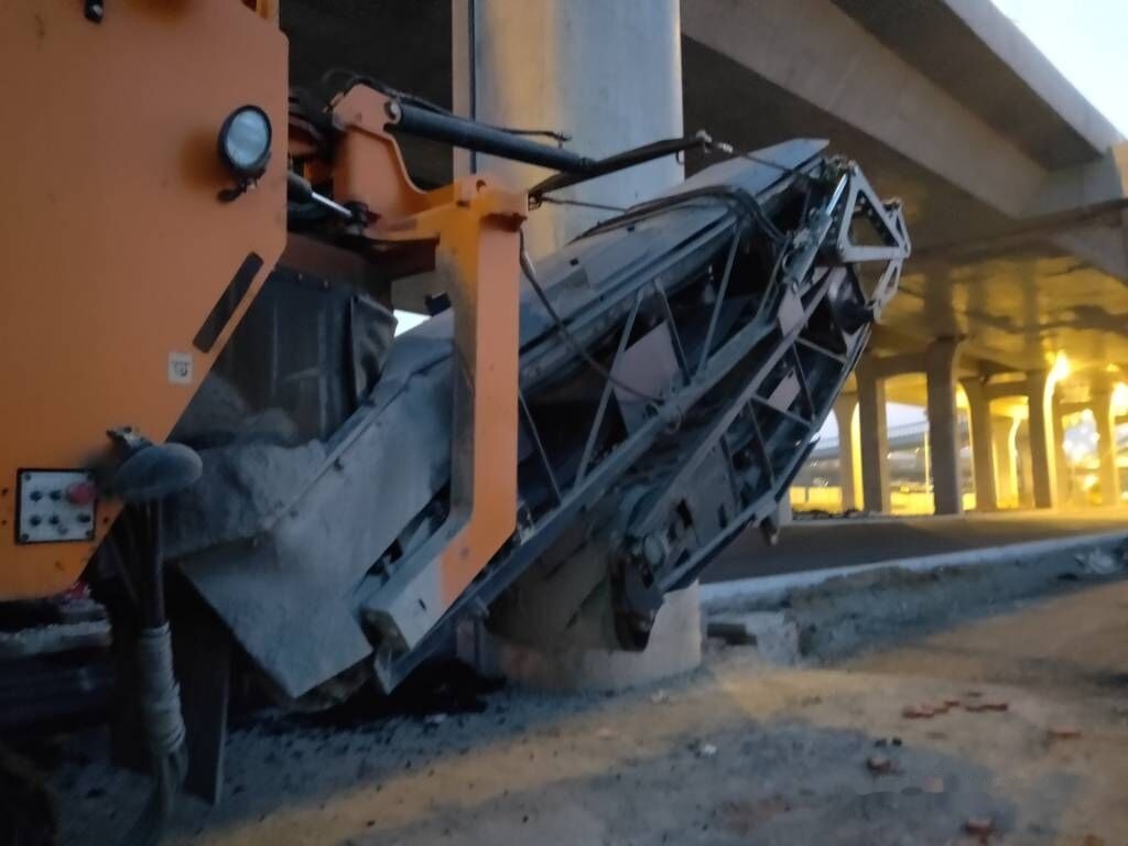 Asphalt paver Sany SCM600-3: picture 6 Asphalt paver Sany SCM600-3: picture 6