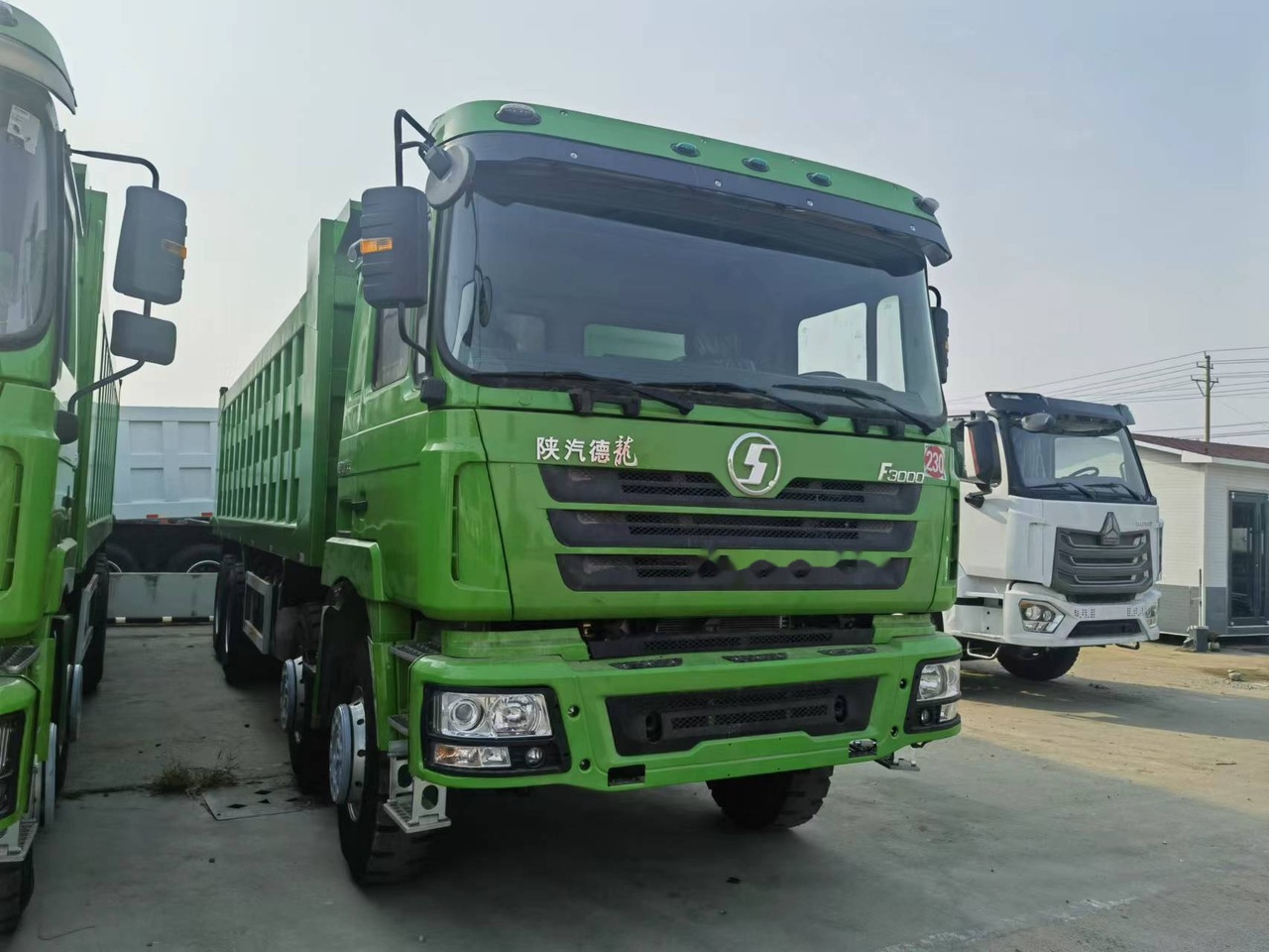 Tipper Shacman F3000 8*4 Dump truck: picture 13