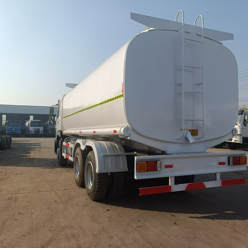 Sinotruk HOWO 371 Tank truck - Tank truck: picture 4 Sinotruk HOWO 371 Tank truck - Tank truck: picture 4