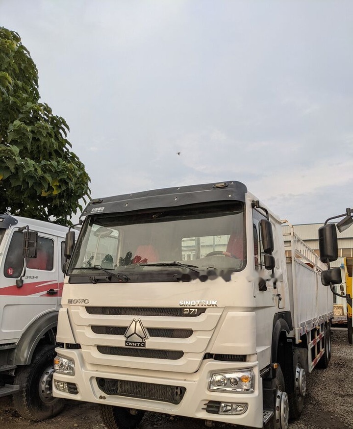 Sinotruk HOWO 8*4 Fence Truck - Dropside/ Flatbed truck: picture 2 Sinotruk HOWO 8*4 Fence Truck - Dropside/ Flatbed truck: picture 2