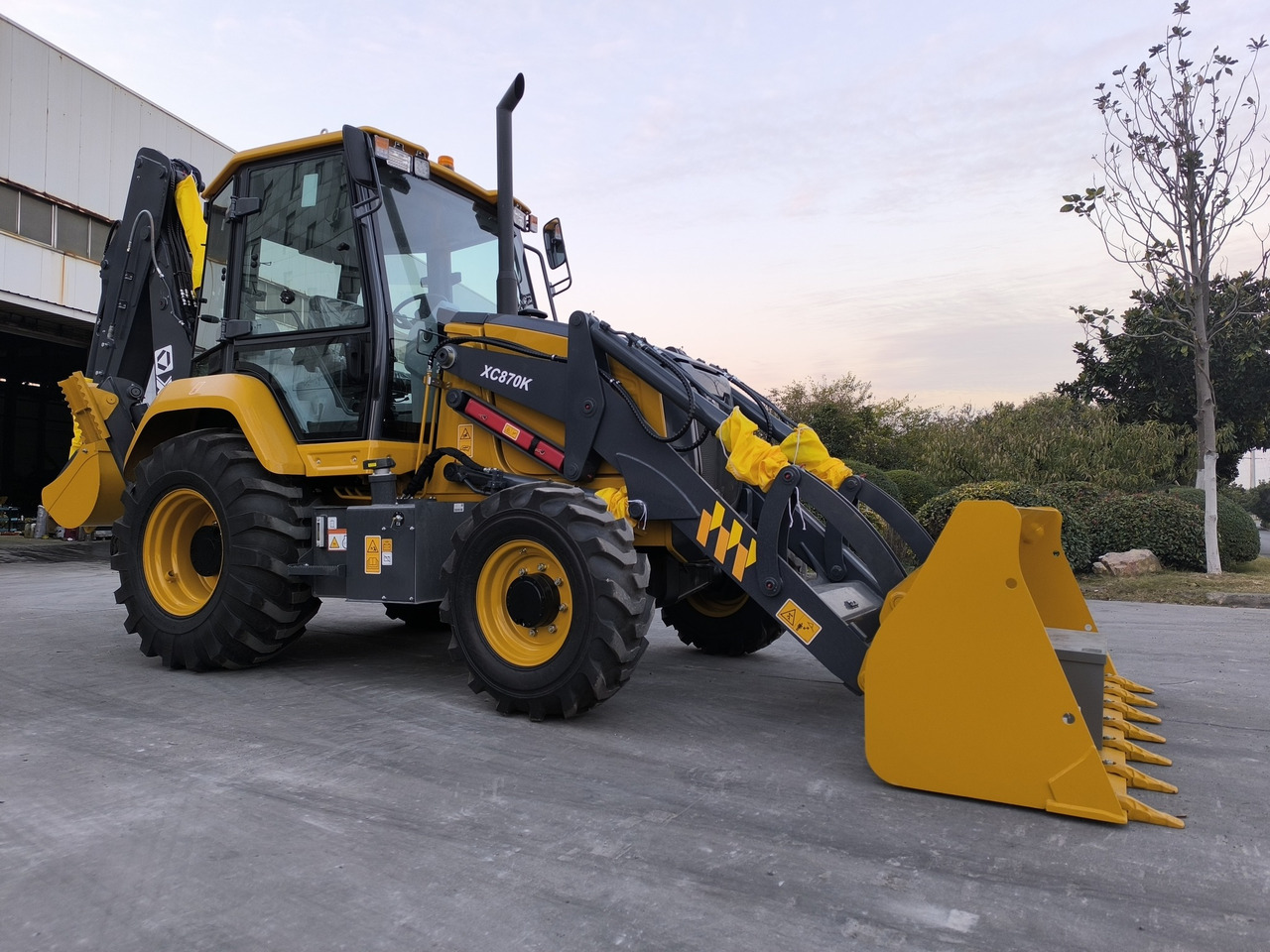 XCMG XC870K New - Backhoe loader: picture 3 XCMG XC870K New - Backhoe loader: picture 3