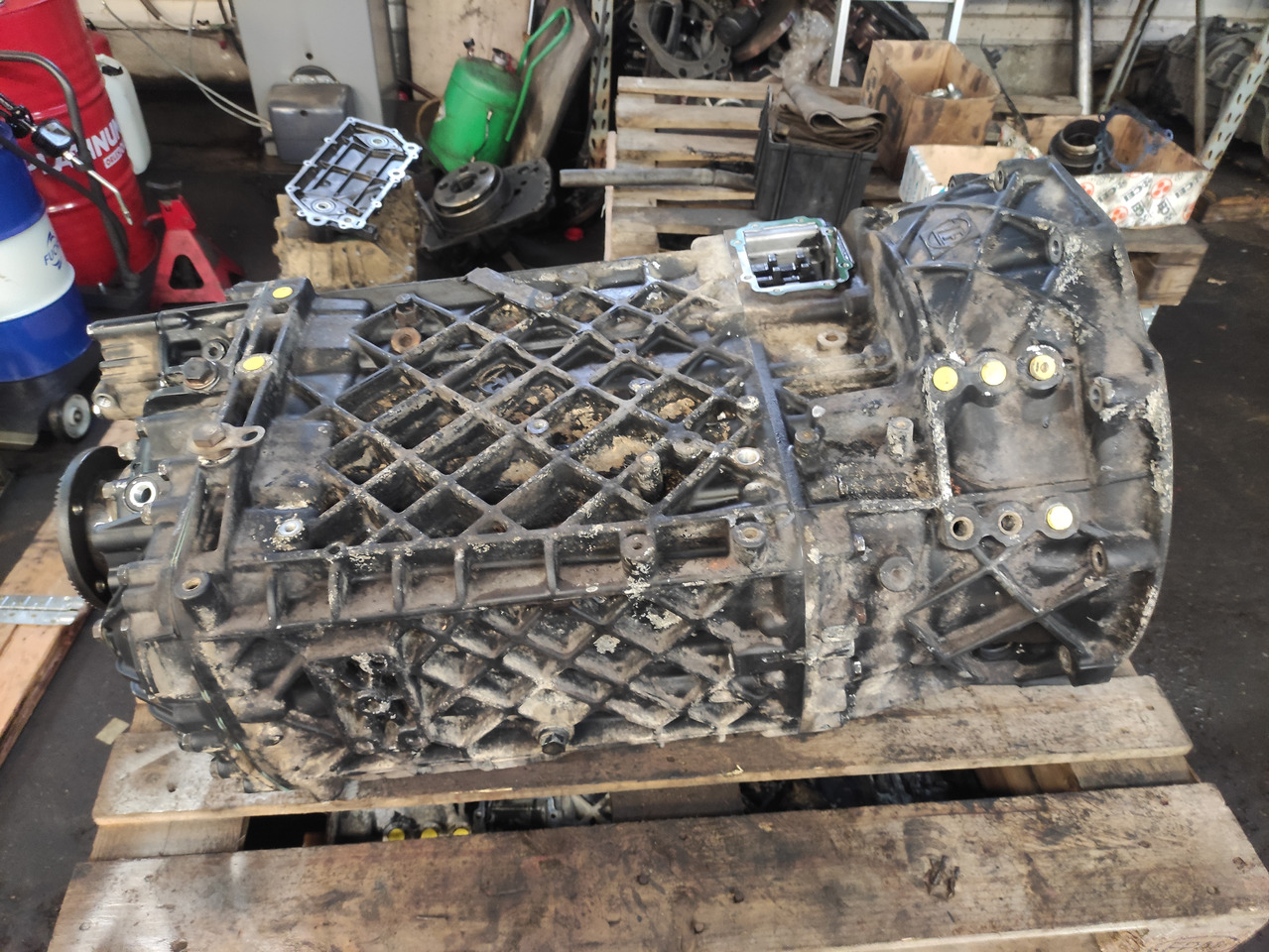 MAN TGA, TGS, TGX - Gearbox for Truck: picture 4 MAN TGA, TGS, TGX - Gearbox for Truck: picture 4