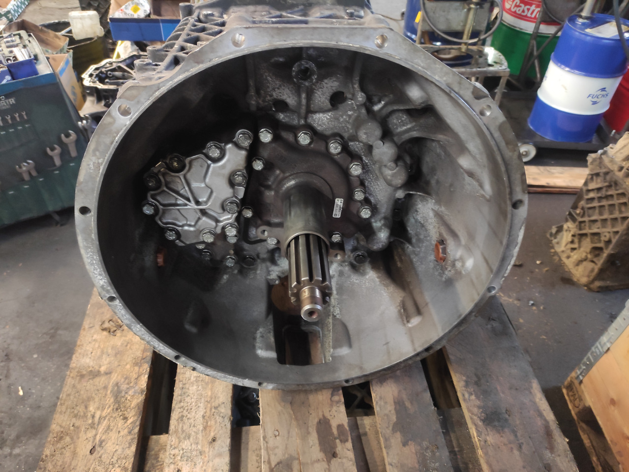 MAN TGA, TGS, TGX - Gearbox for Truck: picture 3 MAN TGA, TGS, TGX - Gearbox for Truck: picture 3
