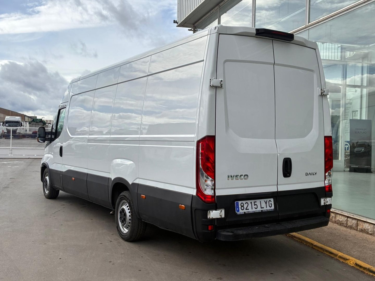 Furgón IVECO 35S16 V 16m3 - Panel van: picture 4 Furgón IVECO 35S16 V 16m3 - Panel van: picture 4