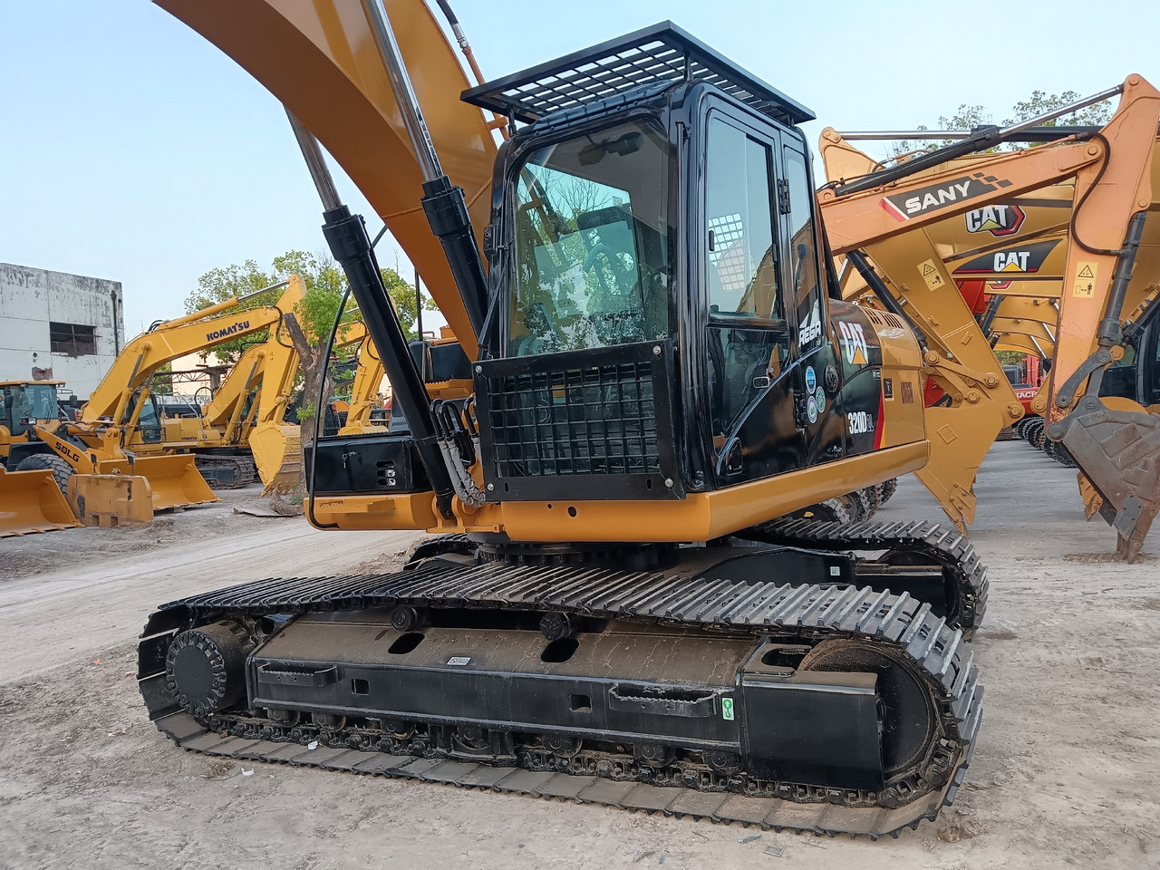 CAT 320D2L 330D2L 336D2L - Crawler excavator: picture 4 CAT 320D2L 330D2L 336D2L - Crawler excavator: picture 4