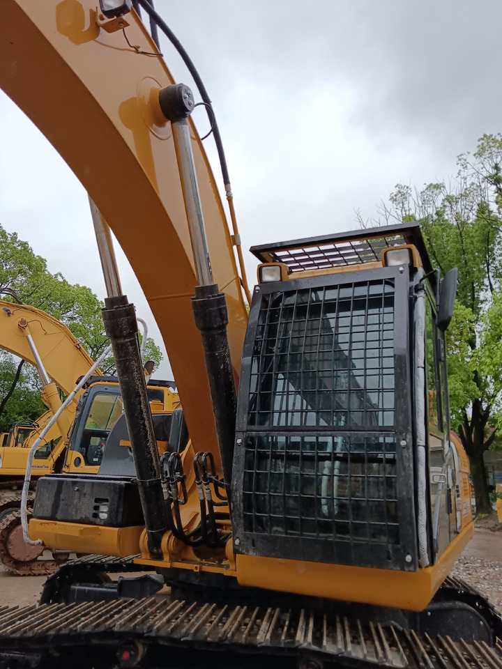 Crawler excavator CAT 324DL 330D2L 323GC: picture 7 Crawler excavator CAT 324DL 330D2L 323GC: picture 7