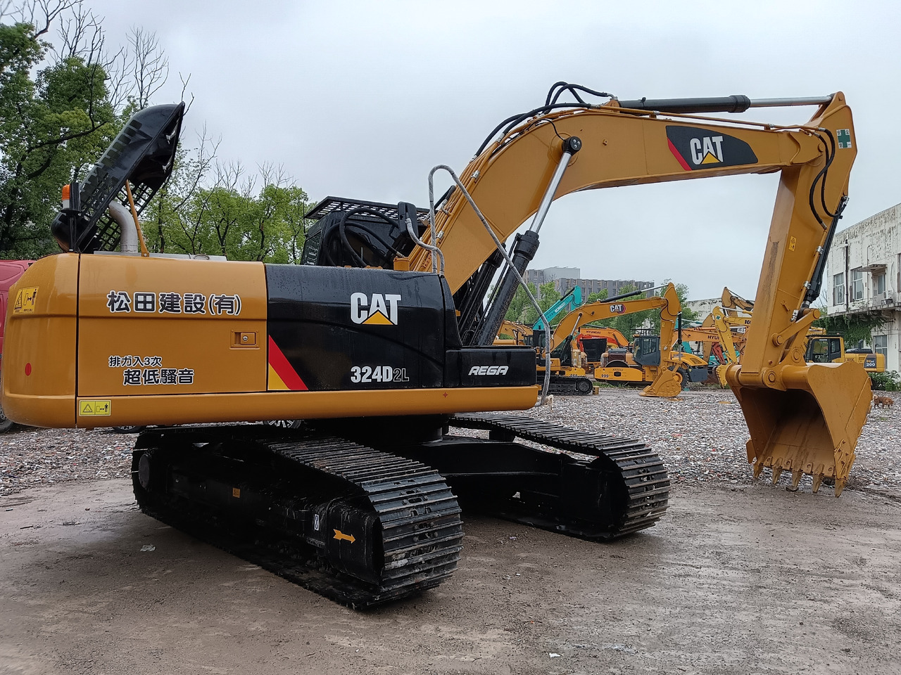 Crawler excavator CAT 324DL 330D2L 323GC: picture 10 Crawler excavator CAT 324DL 330D2L 323GC: picture 10