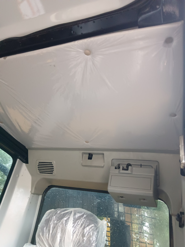 CAT 324DL 330D2L 323GC - Crawler excavator: picture 2 CAT 324DL 330D2L 323GC - Crawler excavator: picture 2