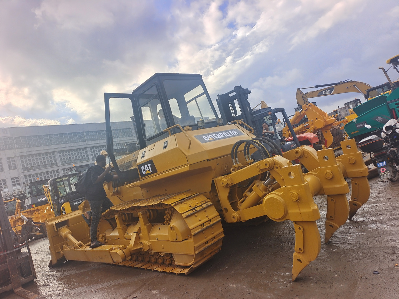 CAT D7G - Bulldozer: picture 4 CAT D7G - Bulldozer: picture 4