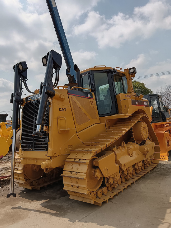 CAT D8T - Bulldozer: picture 3 CAT D8T - Bulldozer: picture 3
