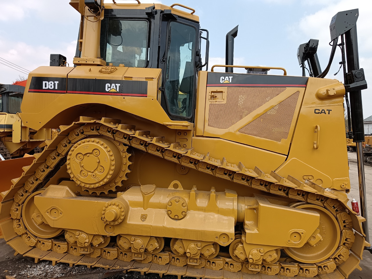 CAT D8T - Bulldozer: picture 1 CAT D8T - Bulldozer: picture 1