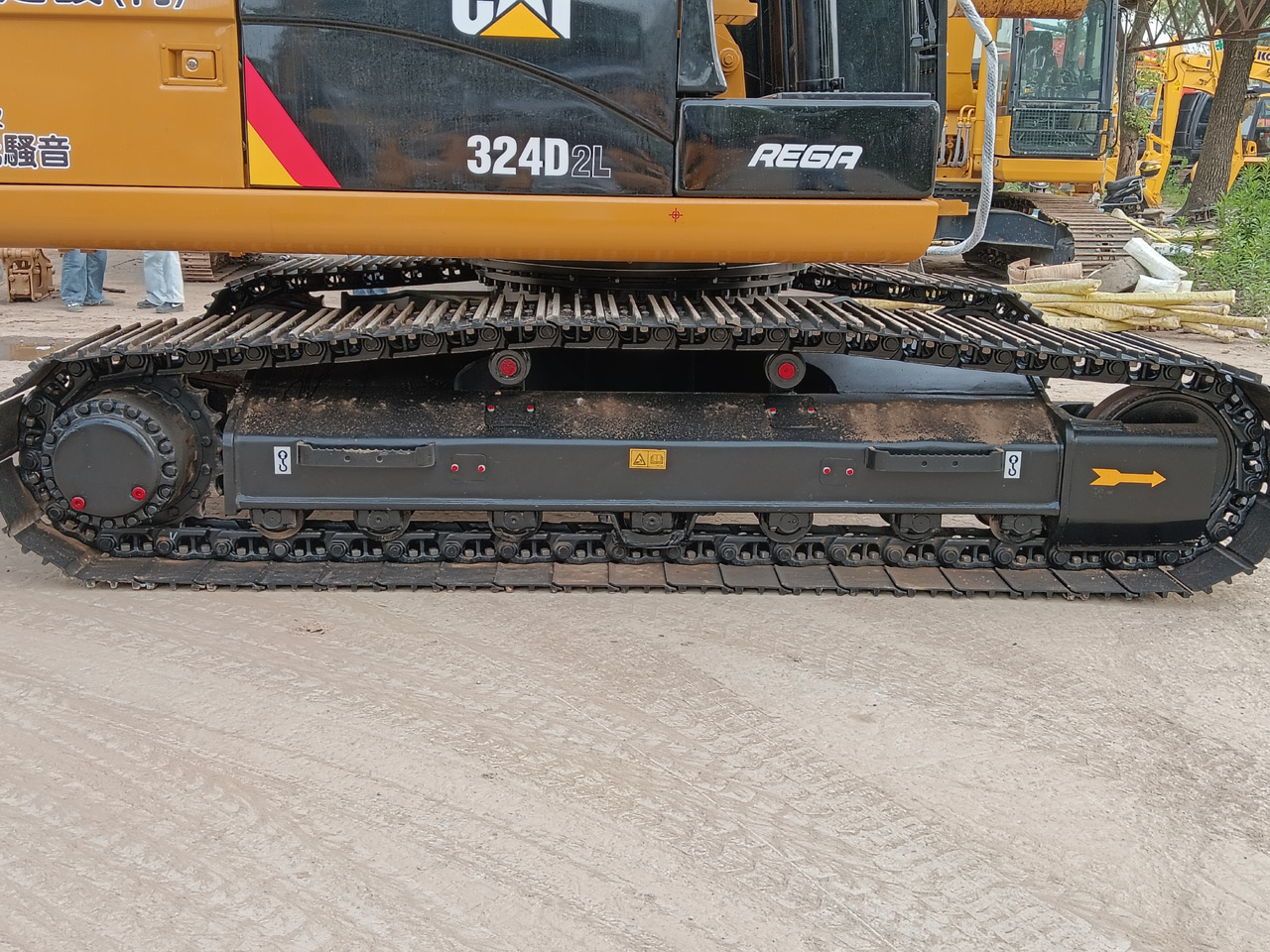 CATERPILLAR 324D CAT 324DL D2L 330D - Crawler excavator: picture 3 CATERPILLAR 324D CAT 324DL D2L 330D - Crawler excavator: picture 3