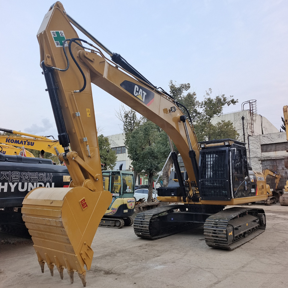 CATERPILLAR 330D2L CAT 330D - Crawler excavator: picture 1 CATERPILLAR 330D2L CAT 330D - Crawler excavator: picture 1