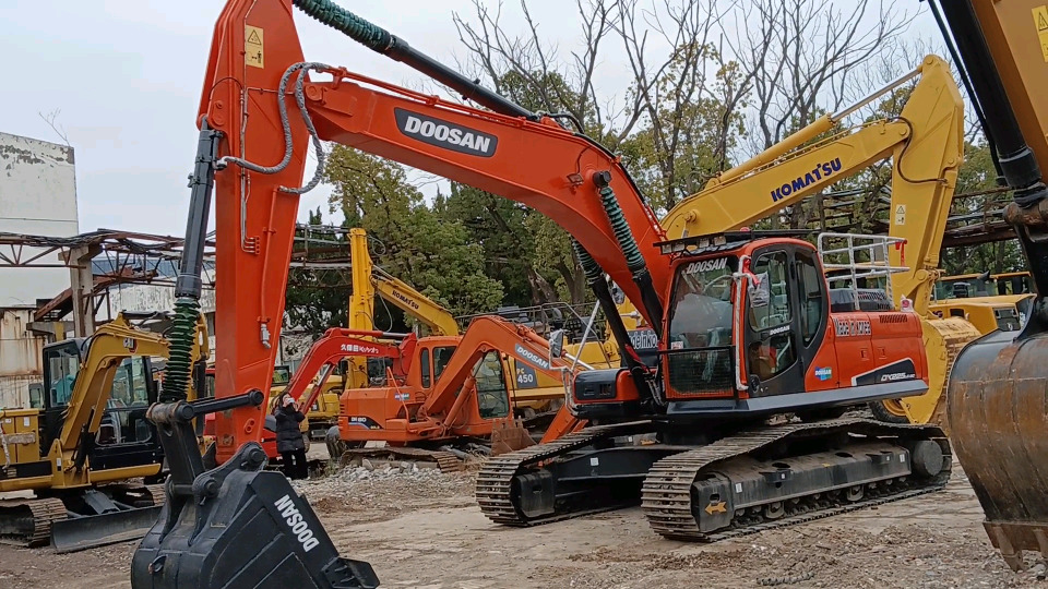 DOOSAN DX 225 LC - 9 C DX225 LCA - Crawler excavator: picture 5 DOOSAN DX 225 LC - 9 C DX225 LCA - Crawler excavator: picture 5
