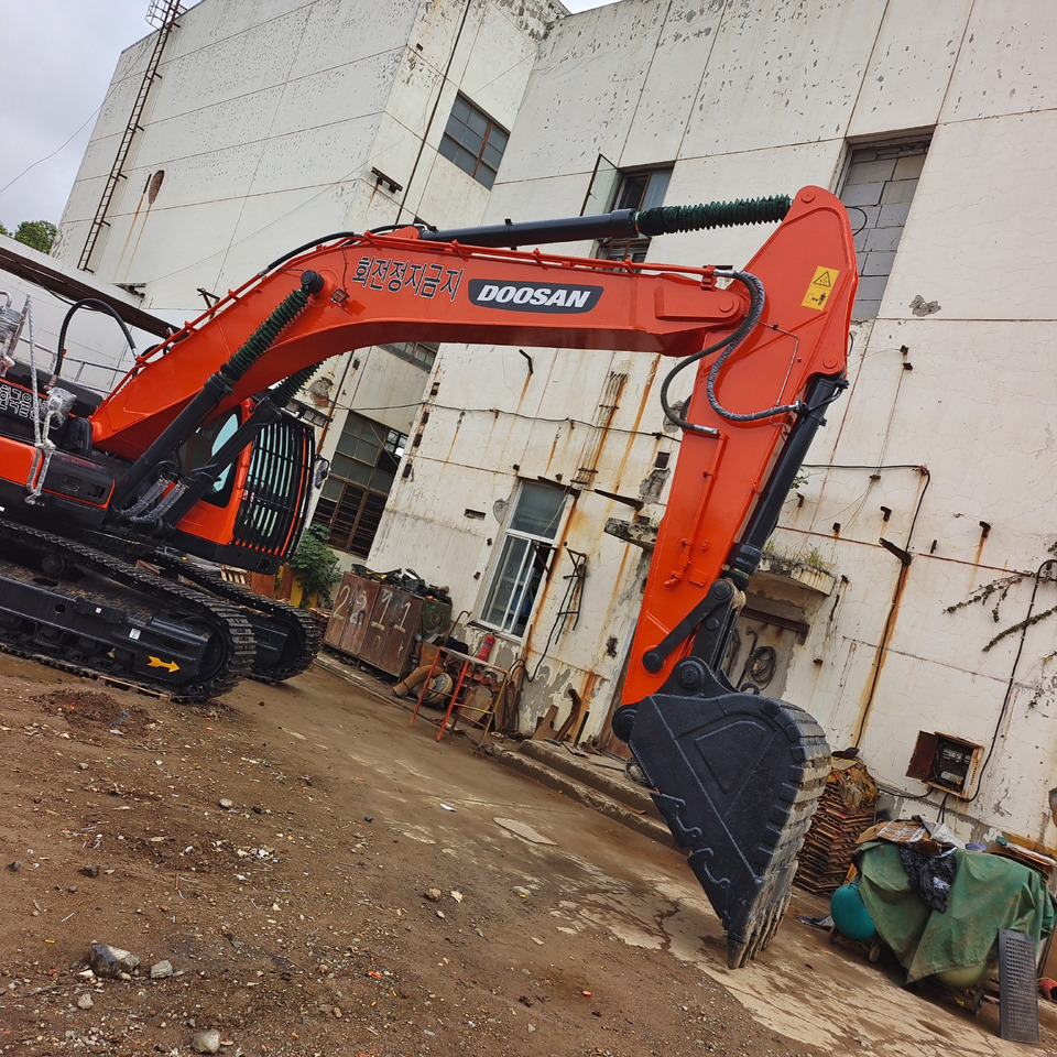 DOOSAN DX 340 LCA DX340LC-9C - Crawler excavator: picture 3 DOOSAN DX 340 LCA DX340LC-9C - Crawler excavator: picture 3