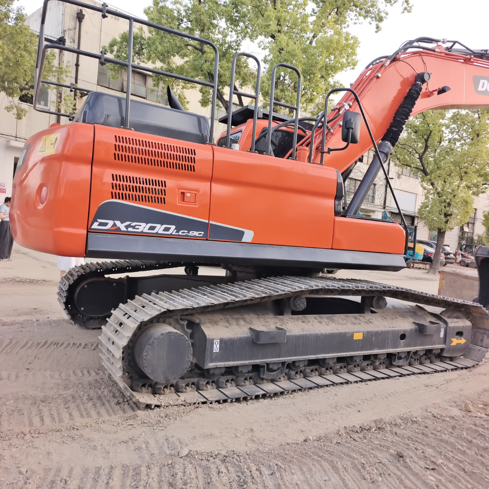 DOOSAN DX300LC-9C Doosan dx 300 lc - 9 c - Crawler excavator: picture 2 DOOSAN DX300LC-9C Doosan dx 300 lc - 9 c - Crawler excavator: picture 2