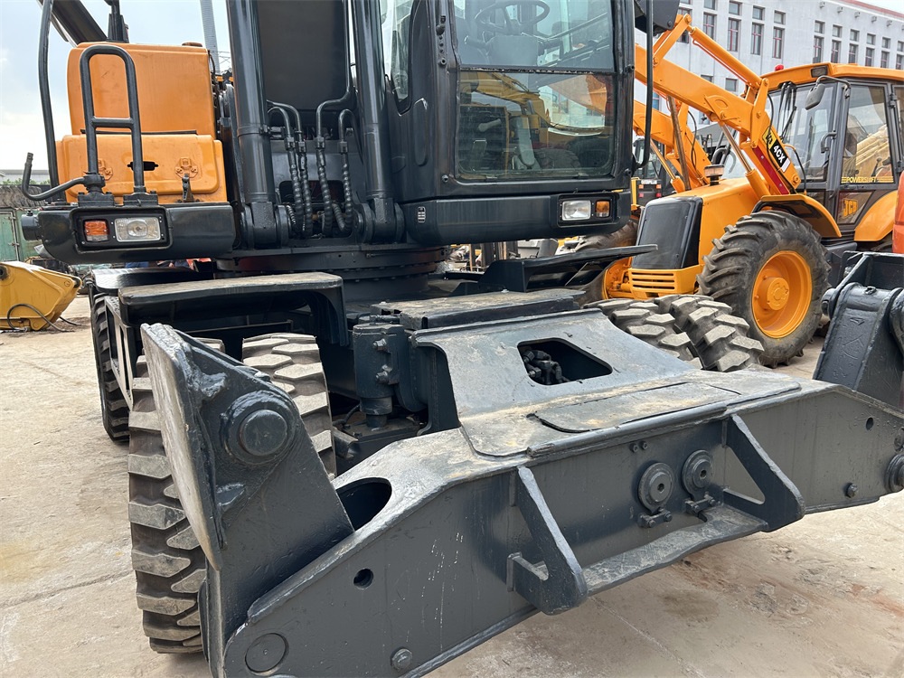HYUNDAI 210W-9S 210 W - 9T - Wheel excavator: picture 5 HYUNDAI 210W-9S 210 W - 9T - Wheel excavator: picture 5