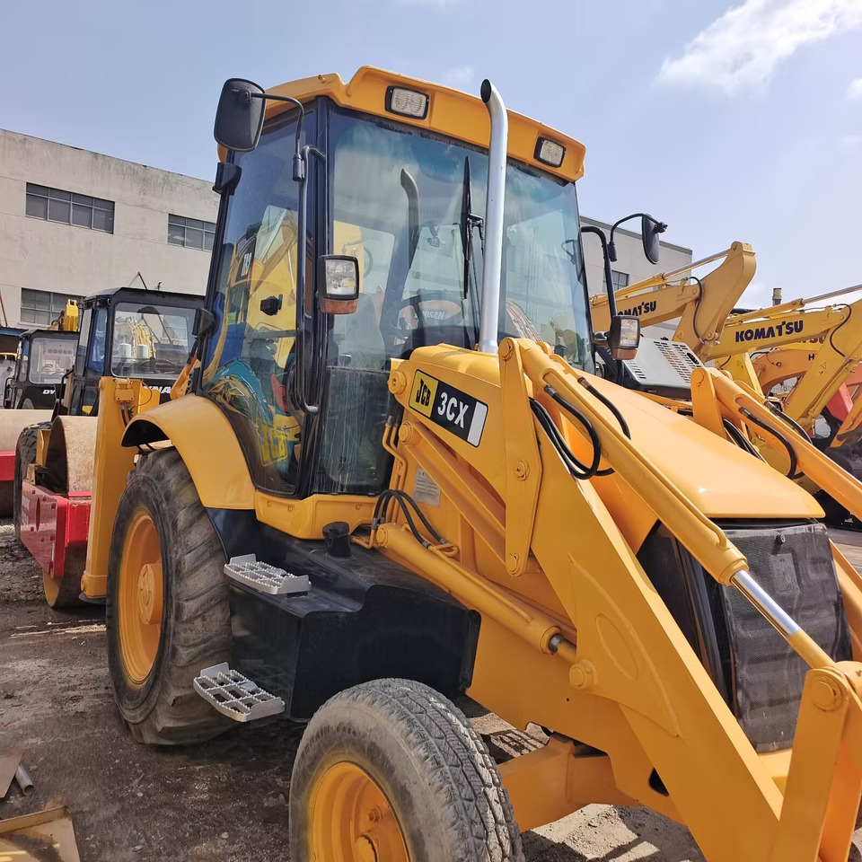 JCB 3CX MADE IN UK - Backhoe loader: picture 4 JCB 3CX MADE IN UK - Backhoe loader: picture 4