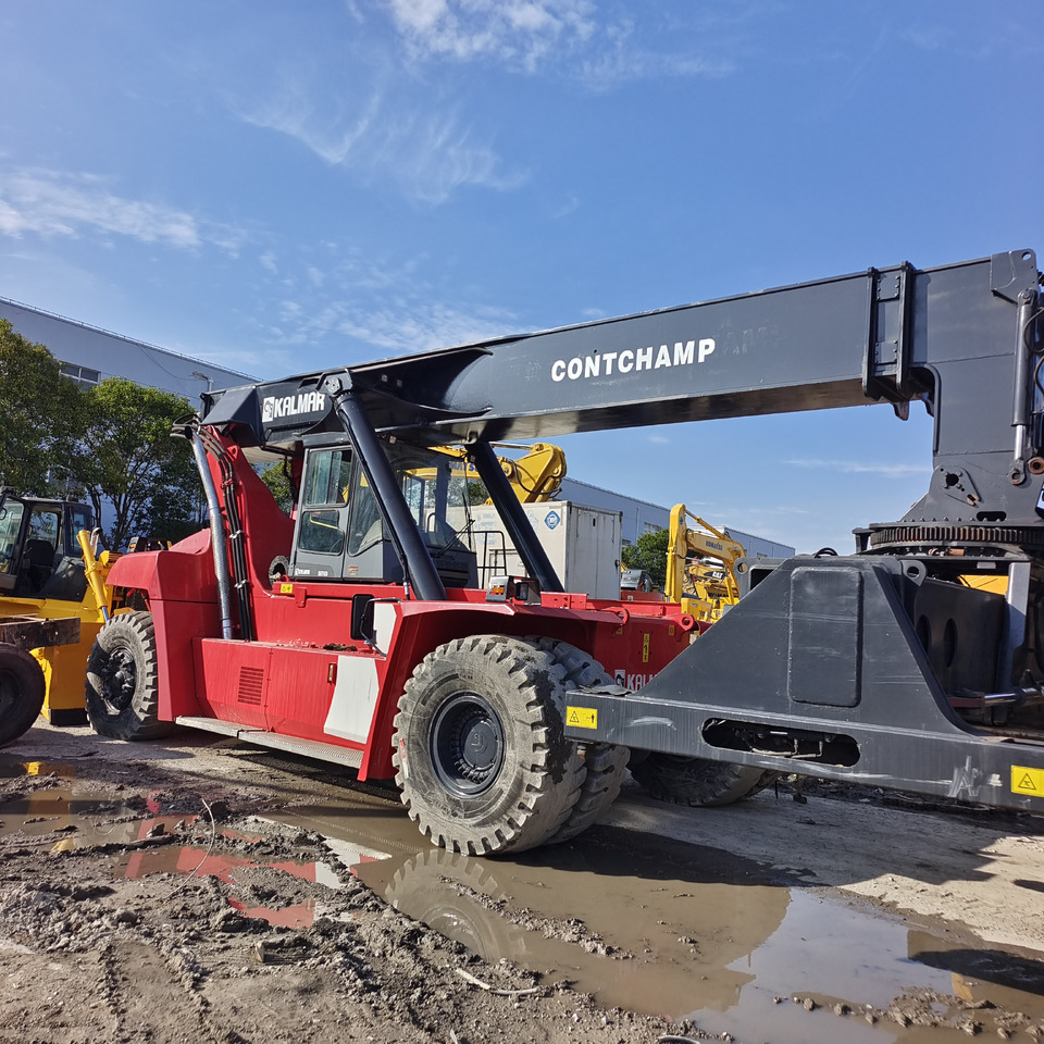 KALMAR DRT450 45 TON DRF 450 DRU450 DRD 450 - Reach stacker: picture 2 KALMAR DRT450 45 TON DRF 450 DRU450 DRD 450 - Reach stacker: picture 2