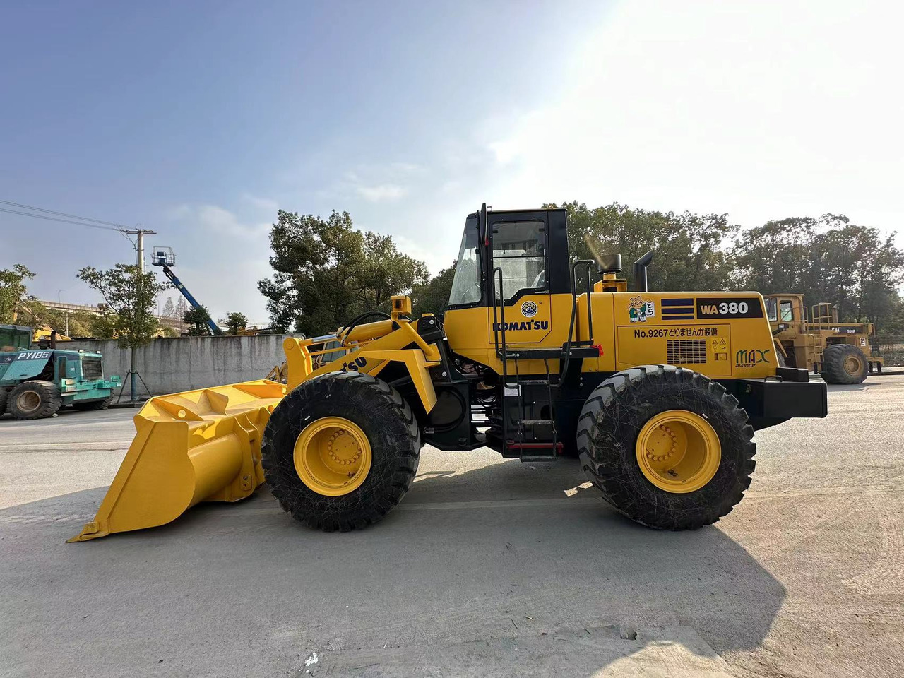 KOMATSU WA 380 - Wheel loader: picture 1 KOMATSU WA 380 - Wheel loader: picture 1