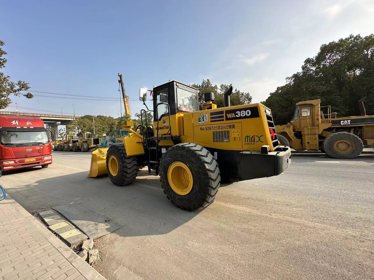 KOMATSU WA 380 - Wheel loader: picture 4 KOMATSU WA 380 - Wheel loader: picture 4