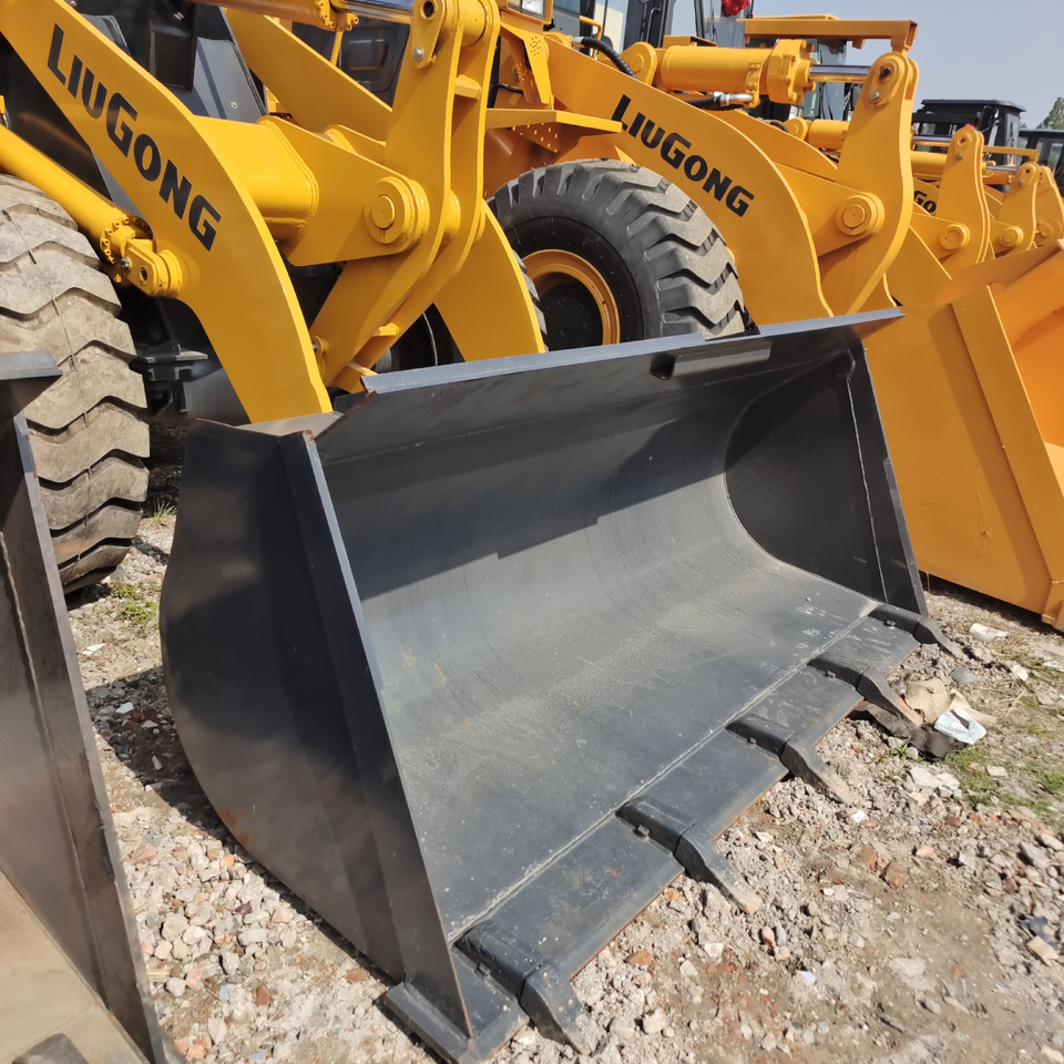 LIUGONG 836 - Wheel loader: picture 3 LIUGONG 836 - Wheel loader: picture 3