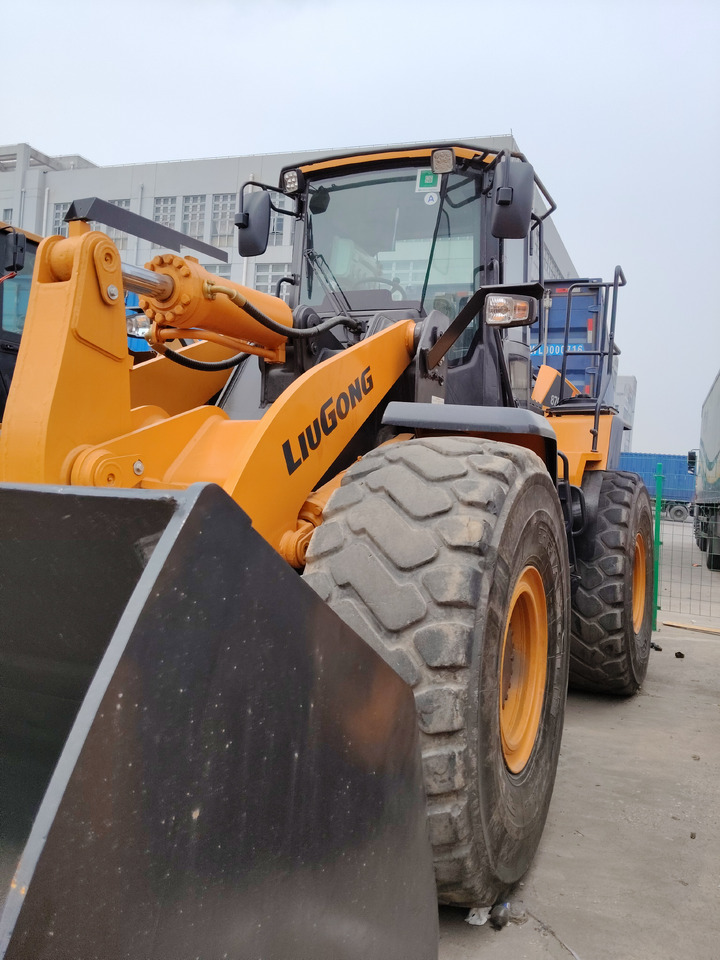 LIUGONG 870H - Wheel loader: picture 5 LIUGONG 870H - Wheel loader: picture 5