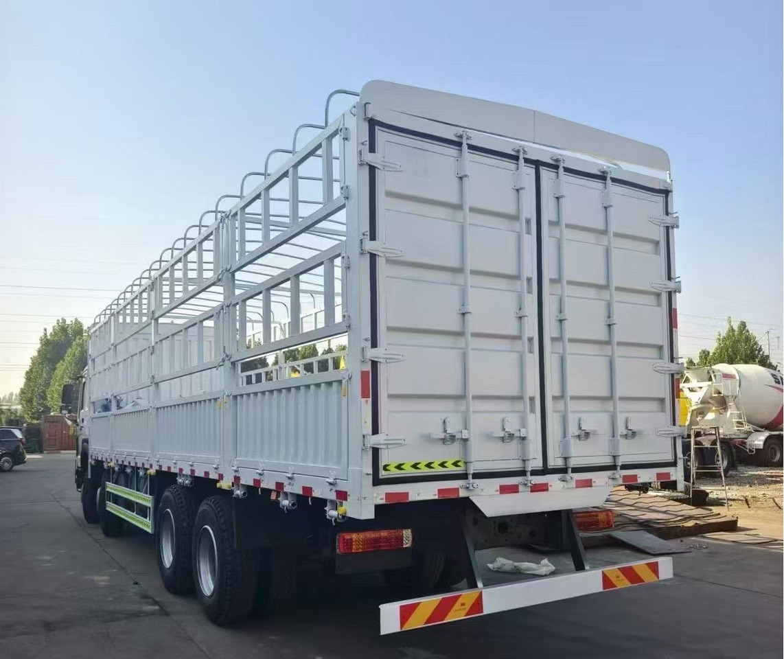 Tipper SINOTRUK HOWO 8*4 LIVESTOCK DUNMP TRUCK: picture 6