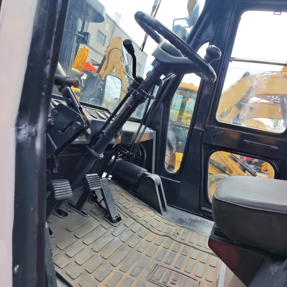 TCM FD 100 - Forklift: picture 5 TCM FD 100 - Forklift: picture 5