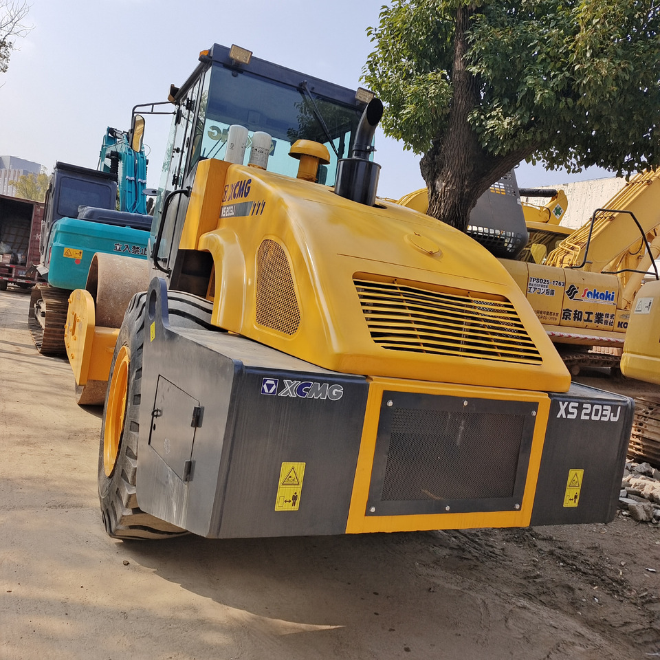 XCMG XS 203J - Road roller: picture 5 XCMG XS 203J - Road roller: picture 5