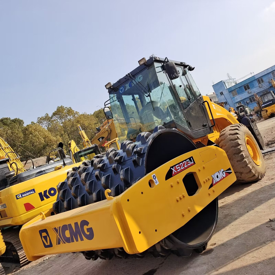 Road roller XCMG XS 223J WITH SHEEPFOOT PAD: picture 13 Road roller XCMG XS 223J WITH SHEEPFOOT PAD: picture 13