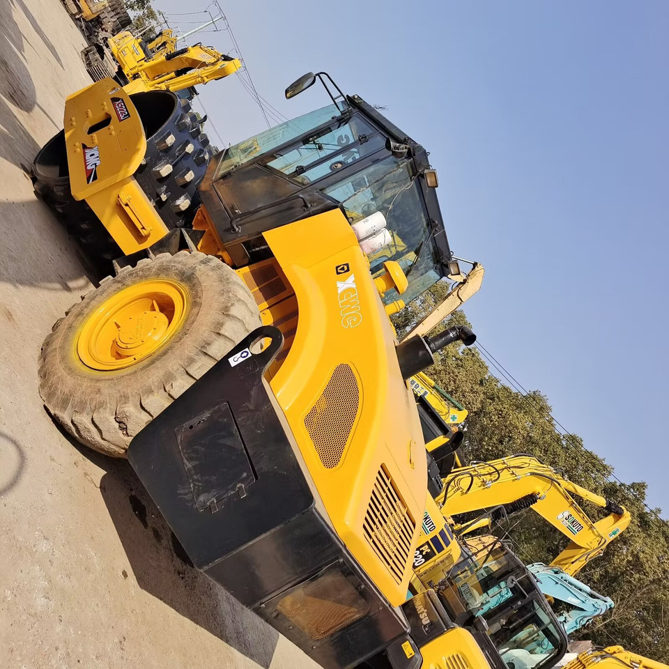 Road roller XCMG XS 223J WITH SHEEPFOOT PAD: picture 10 Road roller XCMG XS 223J WITH SHEEPFOOT PAD: picture 10