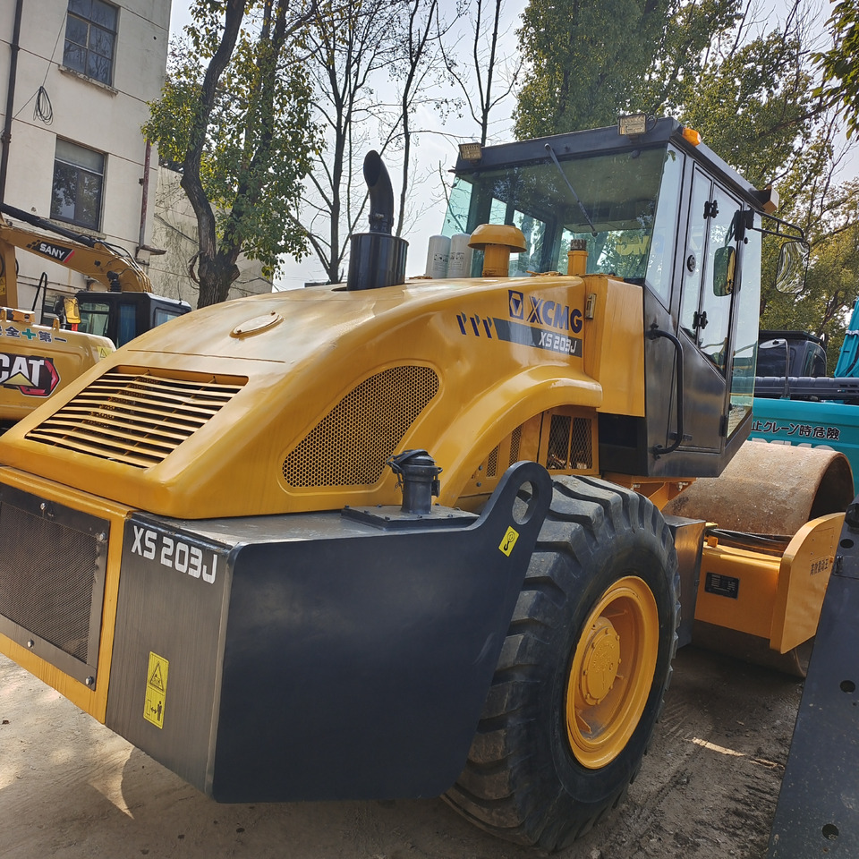 XCMG XS203J - Road roller: picture 3 XCMG XS203J - Road roller: picture 3