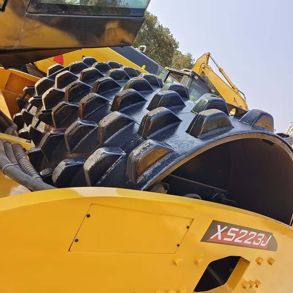XCMG XS223J - Road roller: picture 3 XCMG XS223J - Road roller: picture 3