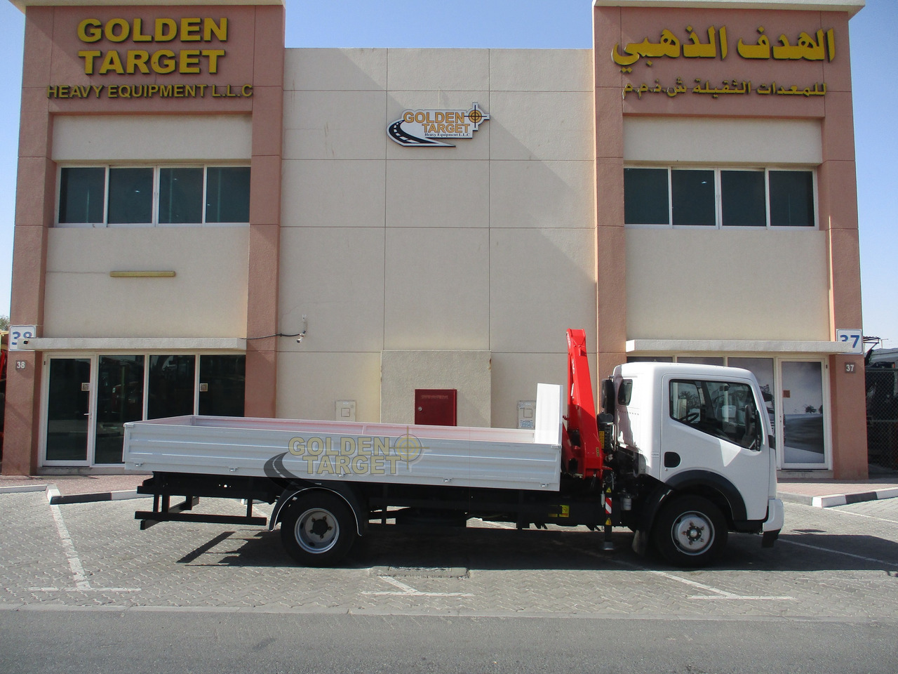 Ashok Leyland PARTNER LX 4x2 with Fassi F50A.022 Crane - Crane truck: picture 5 Ashok Leyland PARTNER LX 4x2 with Fassi F50A.022 Crane - Crane truck: picture 5