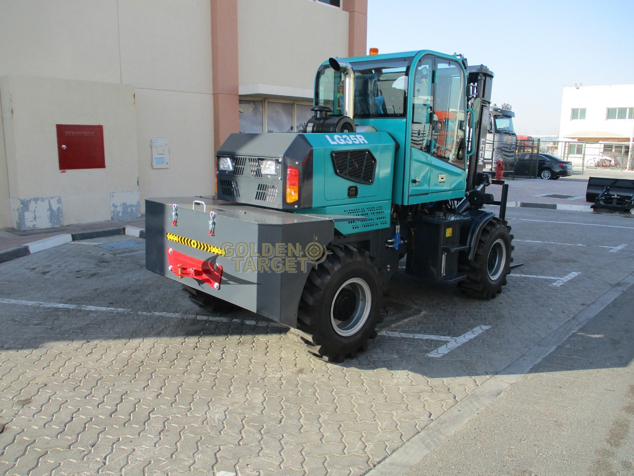 LGCM LG35R Rough Terrain Forklift - Diesel forklift: picture 3 LGCM LG35R Rough Terrain Forklift - Diesel forklift: picture 3