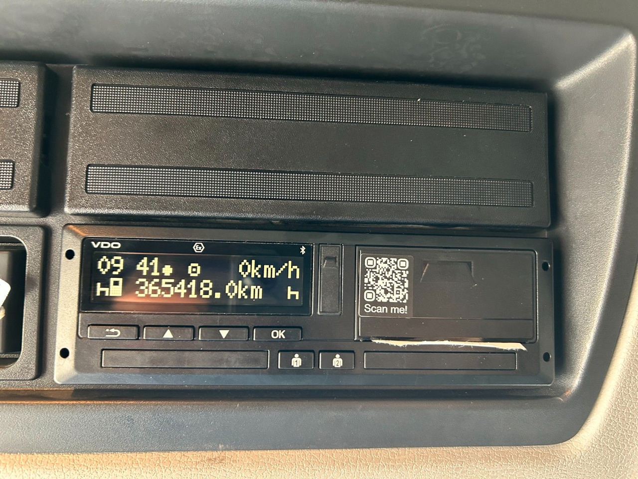 Renault D16 4x2 TILT body 7.70m - Curtainsider truck: picture 5 Renault D16 4x2 TILT body 7.70m - Curtainsider truck: picture 5