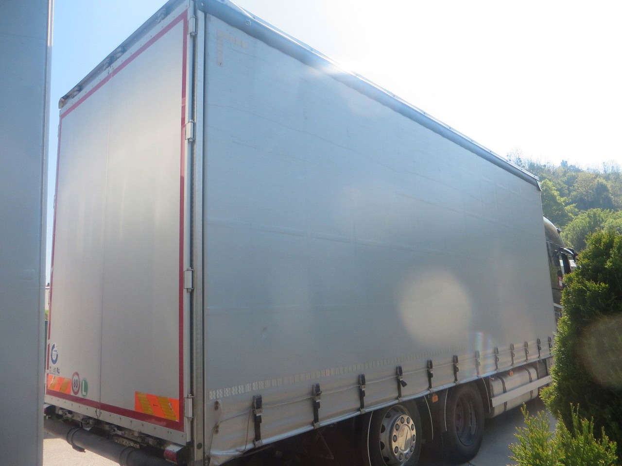 Curtainsider truck Renault T480 SC 6x2 tandem jumbo 116m3: picture 6