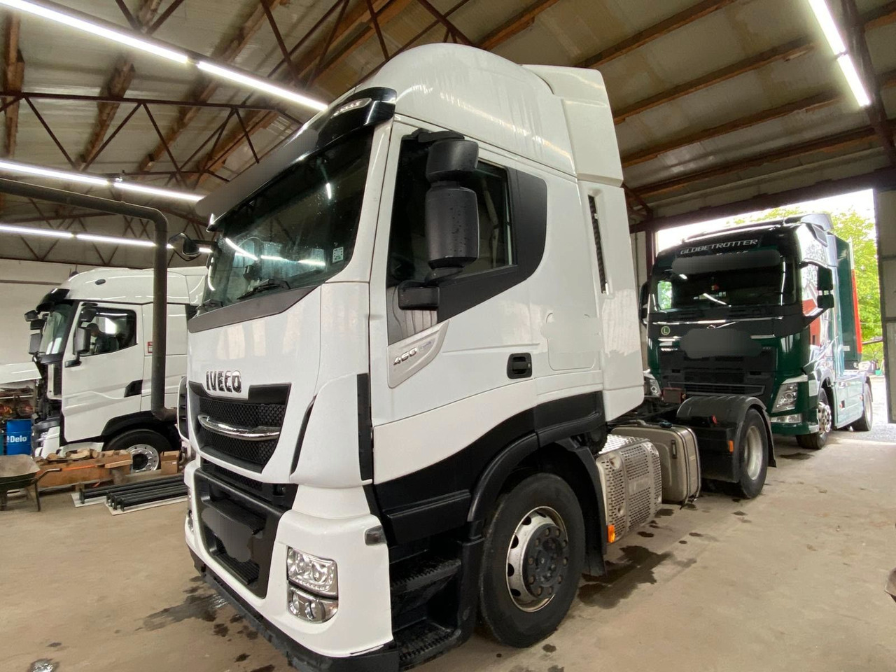 Iveco Stralis 460 Hi-Way 4x2Tractor -Tipper hydraulic - Tractor unit: picture 3 Iveco Stralis 460 Hi-Way 4x2Tractor -Tipper hydraulic - Tractor unit: picture 3