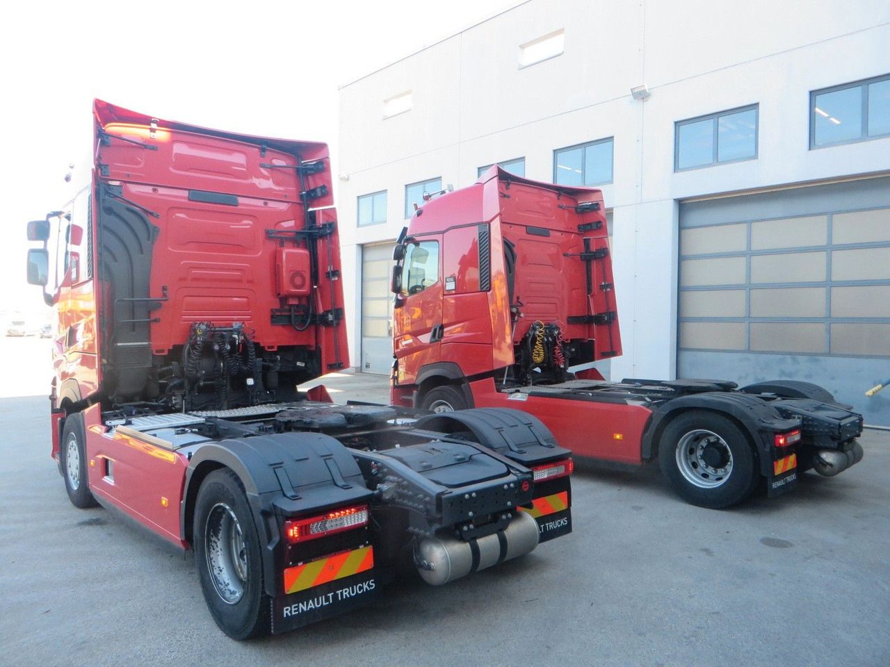 Renault T520 HSC 4x2Tractor SELECTION - Tractor unit: picture 3 Renault T520 HSC 4x2Tractor SELECTION - Tractor unit: picture 3