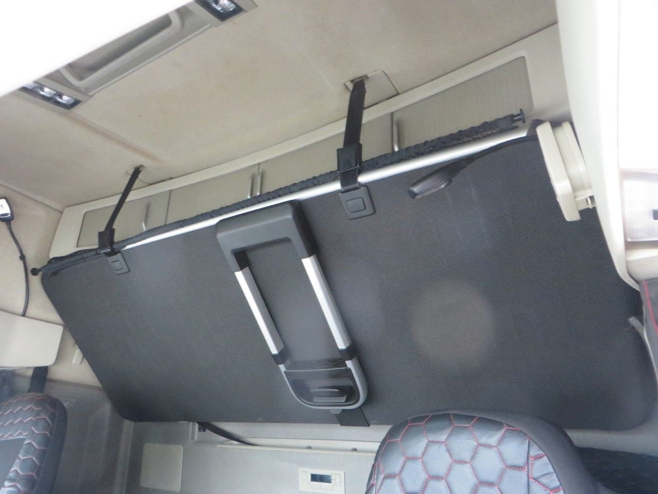 Tractor unit Volvo FH460 4x2Tractor: picture 13 Tractor unit Volvo FH460 4x2Tractor: picture 13