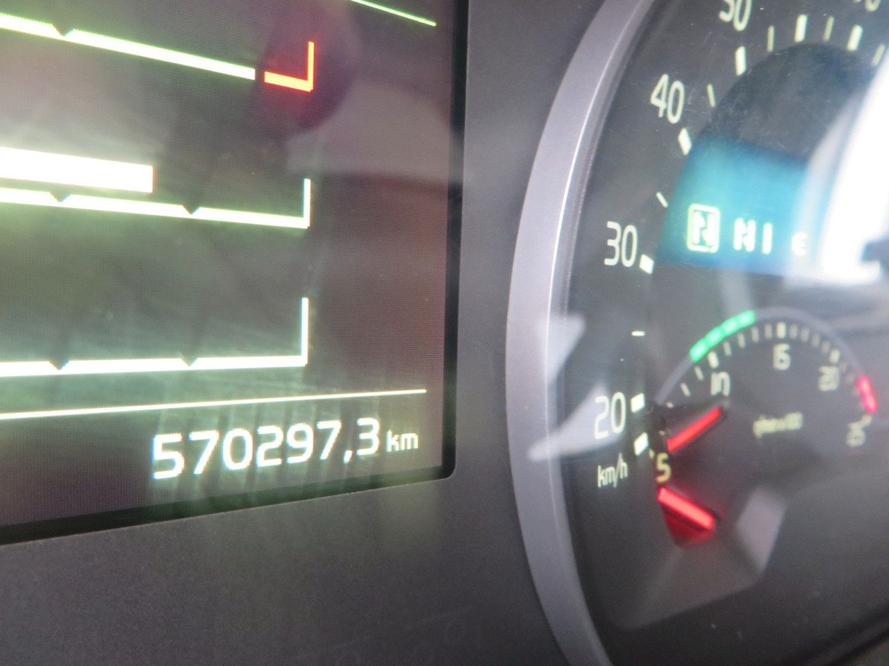 Tractor unit Volvo FH460 4x2Tractor: picture 16 Tractor unit Volvo FH460 4x2Tractor: picture 16