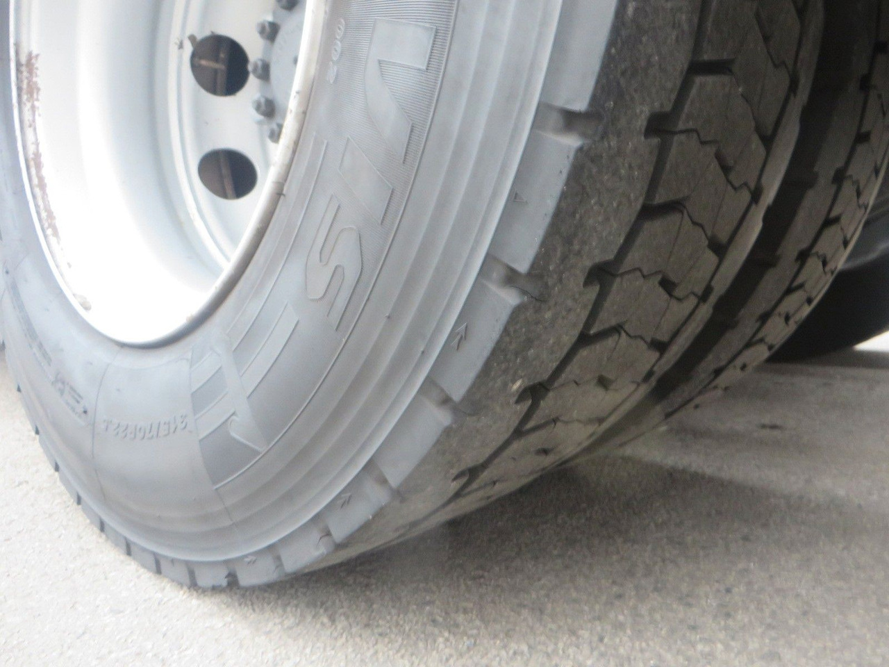 Tractor unit Volvo FH460 4x2Tractor: picture 6 Tractor unit Volvo FH460 4x2Tractor: picture 6