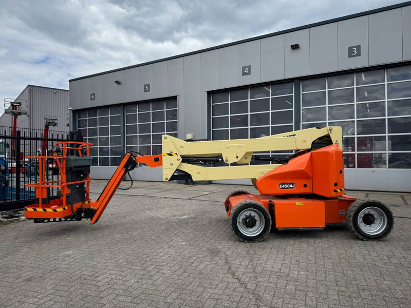 JLG E 450 AJ - Articulated boom: picture 1 JLG E 450 AJ - Articulated boom: picture 1