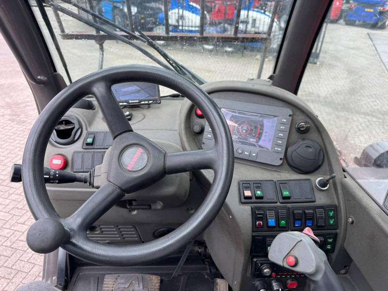 Telescopic handler Manitou MRT 2540 Plus Privilege: picture 10