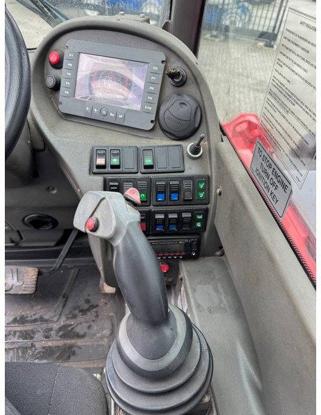 Telescopic handler Manitou MRT 2540 Plus Privilege: picture 11