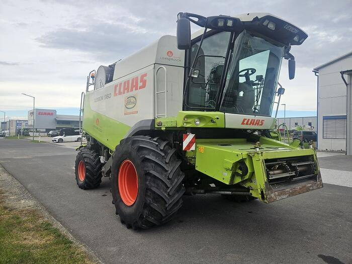 Claas Lexion 560 - Combine harvester: picture 3 Claas Lexion 560 - Combine harvester: picture 3