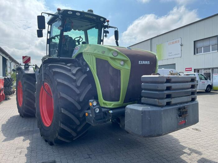 Claas Xerion 5000 Trac - Farm tractor: picture 2 Claas Xerion 5000 Trac - Farm tractor: picture 2